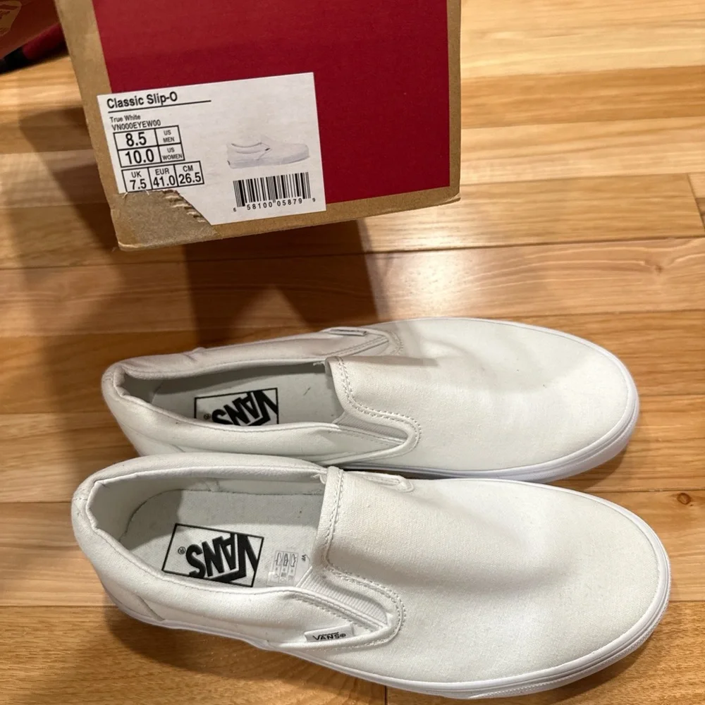 Vans True White Classic Slip-Ons - Picture 2 of 6